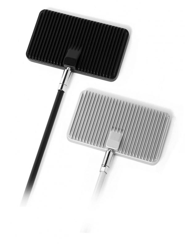 LED Strahler 25 W, inkl. verschiedener Adapter.