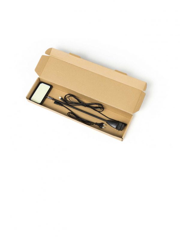 LED Strahler 25 W, inkl. verschiedener Adapter.