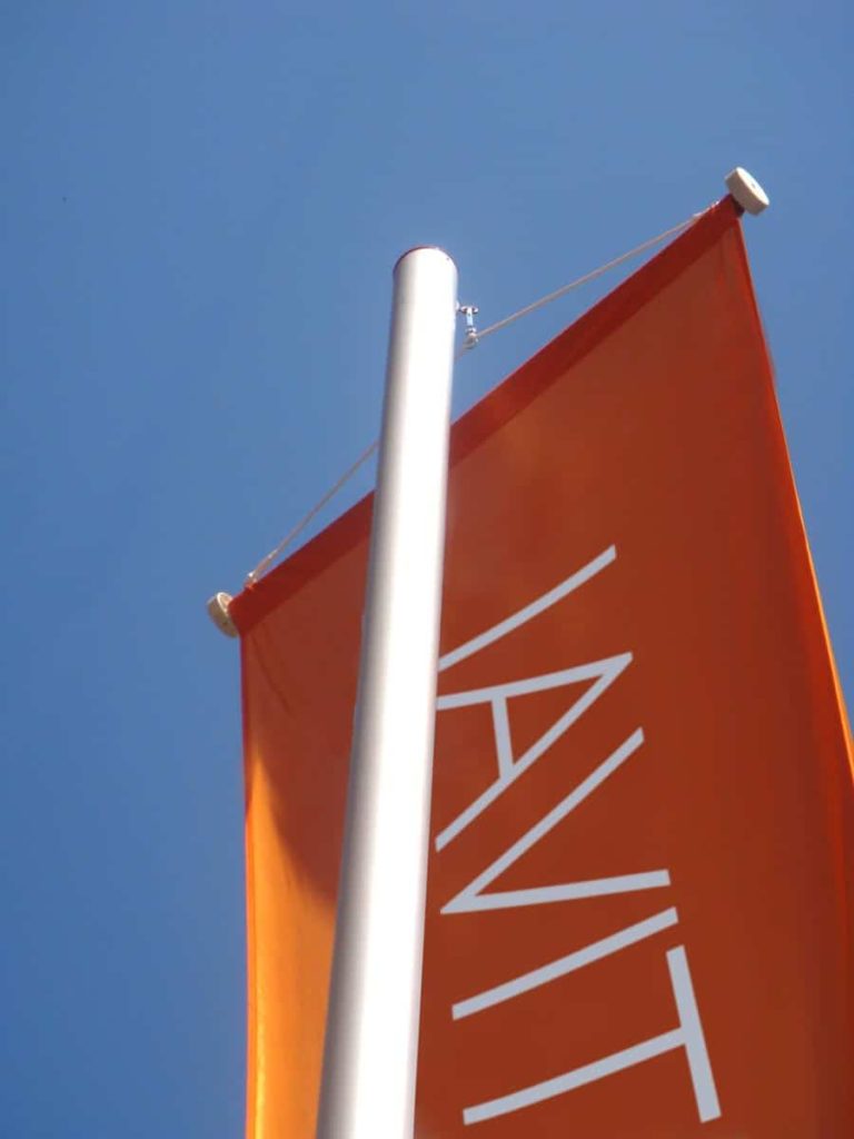 Bannerfahne am Mast